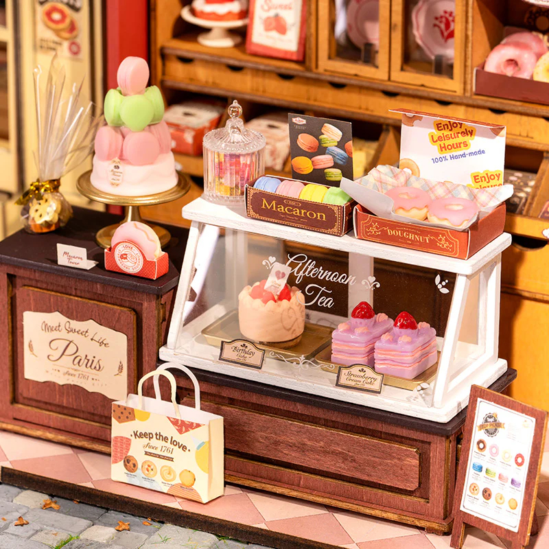 พร้อมส่ง EN.ver 🍰 Funtory บ้านตุ๊กตา DIY ร้านเค้ก Honey Dessert Talk ของเล่น ของขวัญ Rolife DG168 - รูปที่ 4