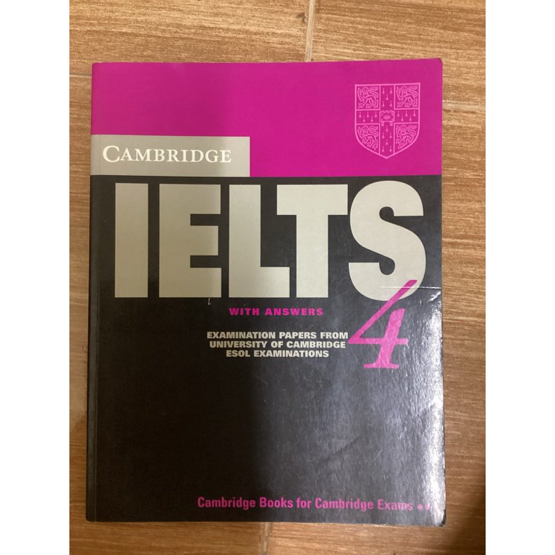 IELTS4 WITH ANSWERS มือสอง