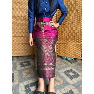 ผ้าไหมเย็บสำเร็จพร้อมใส่แบบป้ายข้างติดตะขอ(ไม่ซับผ้ากาว)