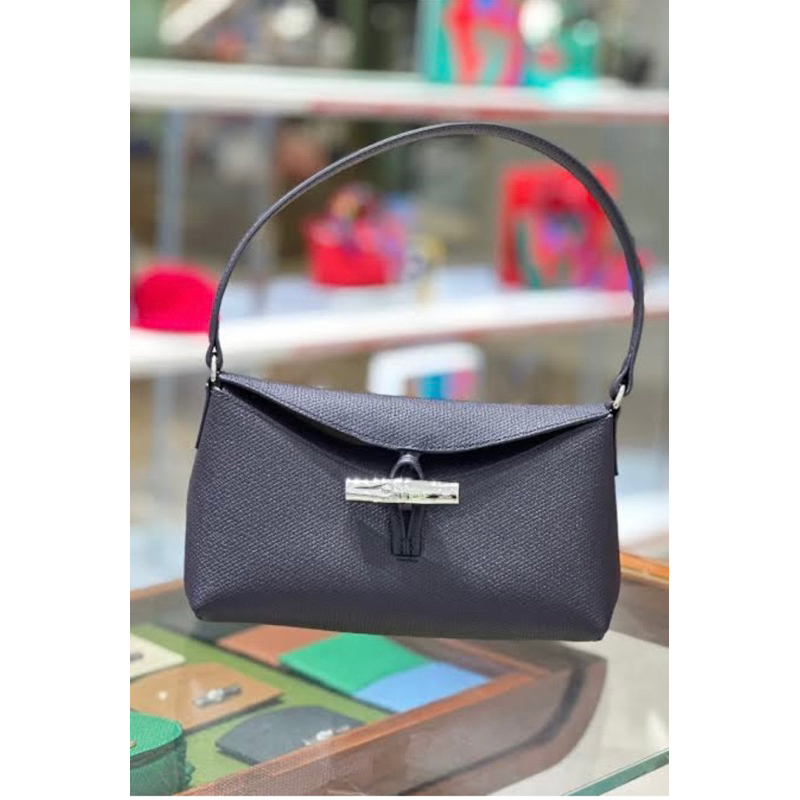 กระเป๋า LC รุ่น  Roseau S Hobo Bag สีดำ 💯😍💞🥰💕สีดำ และ ม่วง💯🥰😍