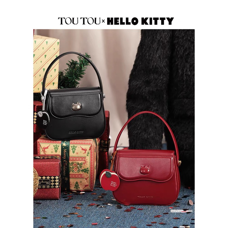 pre-order TOUTOU x Hello Kitty Saddle bag กระเป๋าถือ/crossbody (ใช้โค้ดลด 30%) จากช็อปแท้