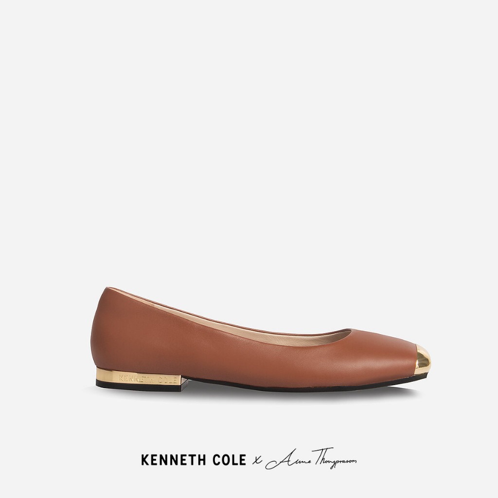 KENNETH COLE x ANNE THONGPRASOM รองเท้าส้นแบนผู้หญิง รุ่น ASTAIRE FLATS SIENNA สีน้ำตาลอ่อน ( FLT - KF14077LE-204 )
