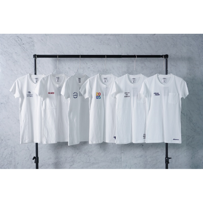 คอกลม กระเป๋า งานปัก สไตล์ Minimal รวมแบบเสื้อขาว
