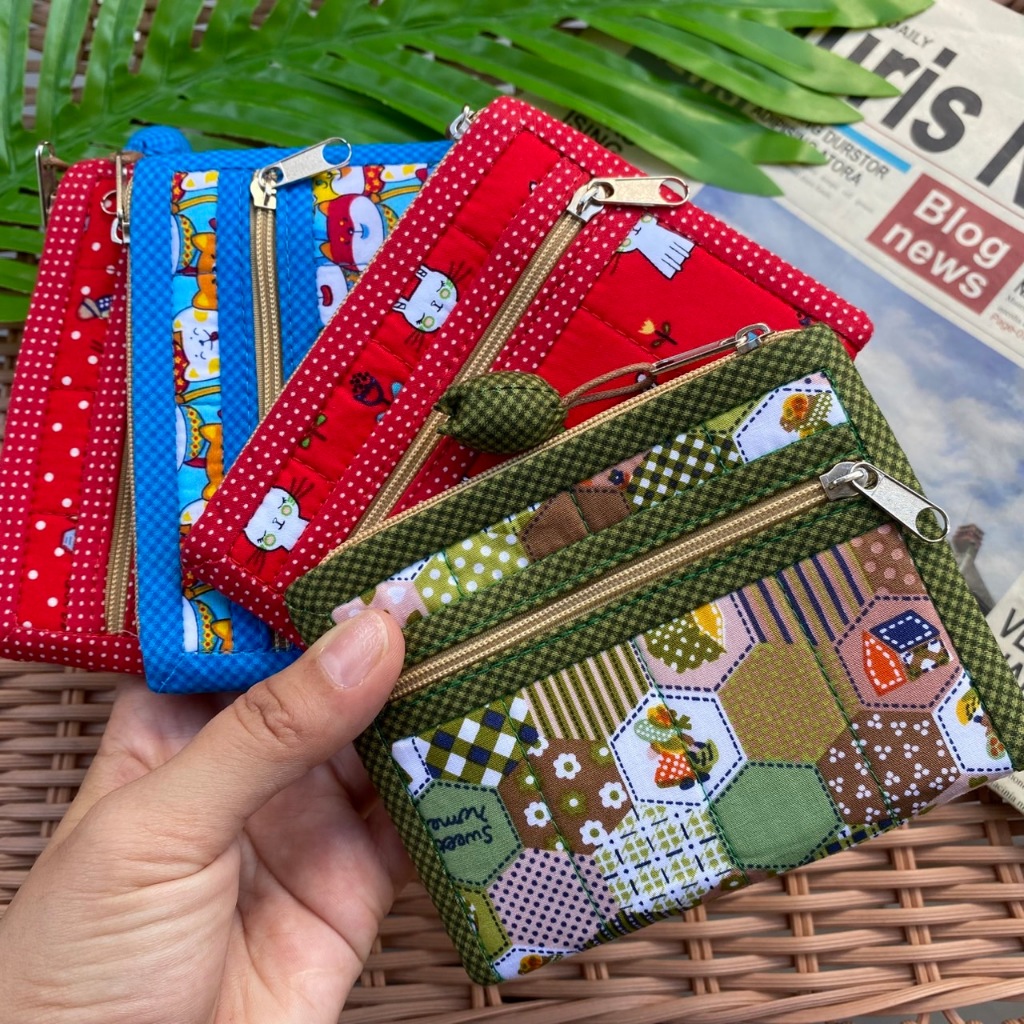 094 กระเป๋าสตางค์ใบเล็กทรงสี่เหลี่ยม กระทัดรัดมากก