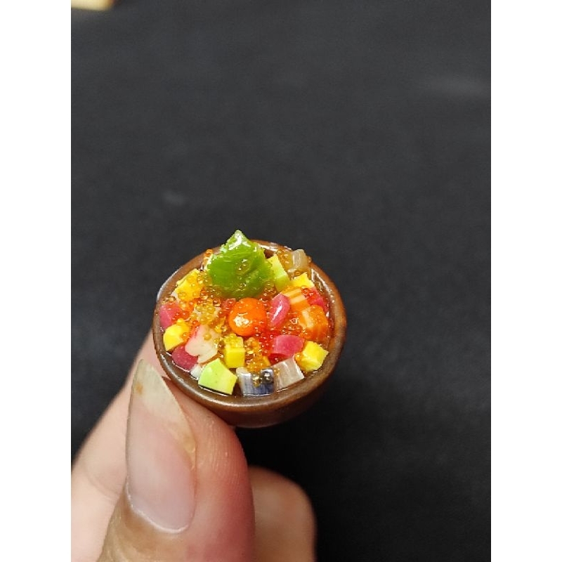ข้าวหน้าปลาดิบรวมจิ๋ว ข้าวดงบุริจิ๋ว อาหารญี่ปุ่นจิ๋ว ของจิ๋ว ของตกแต่งบ้านตุ๊กตา