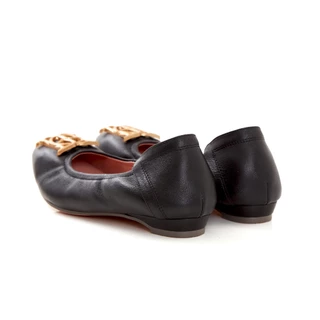 O&B รองเท้าหนังแกะ รุ่น AUDREY HER CREST IN GIRL IN BLACK-11257CS32166F_C4BKXX