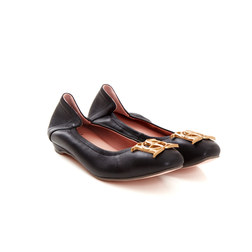 O&B รองเท้าหนังแกะ รุ่น AUDREY HER CREST IN GIRL IN BLACK-11257CS32166F_C4BKXX