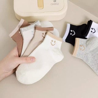 (ส่งจากไทย ราคาต่อ1คู่) w.052 ถุงเท้า ข้อสั้น แฟชั่น