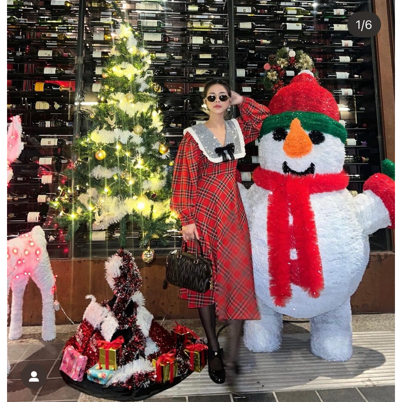 P’s material dress christmas