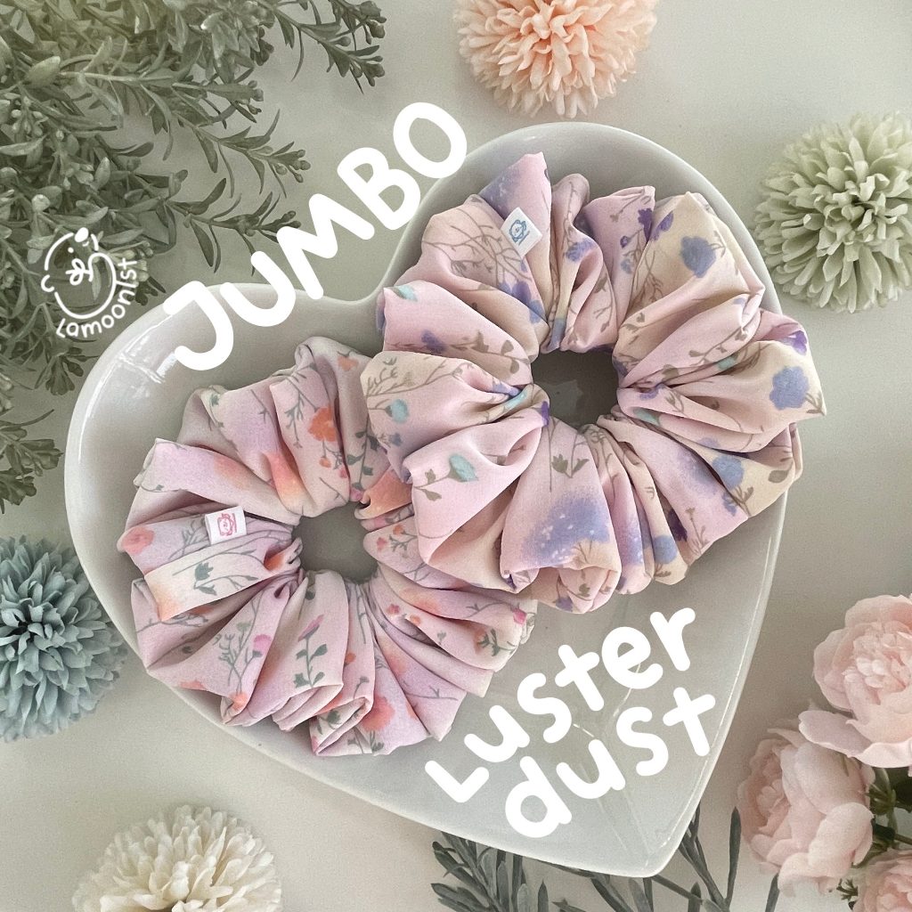 Lamoonist scrunchie • Luster dust