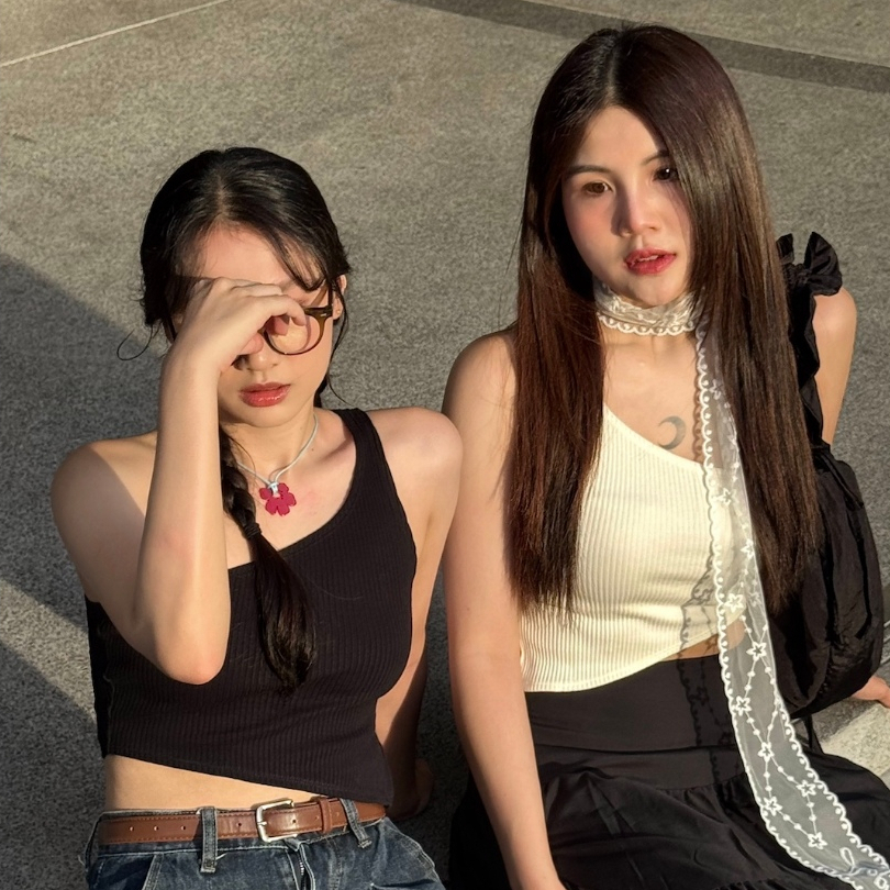 SOLISTA (One-shoulder Top) เสื้อครอปไหล่เดียว
