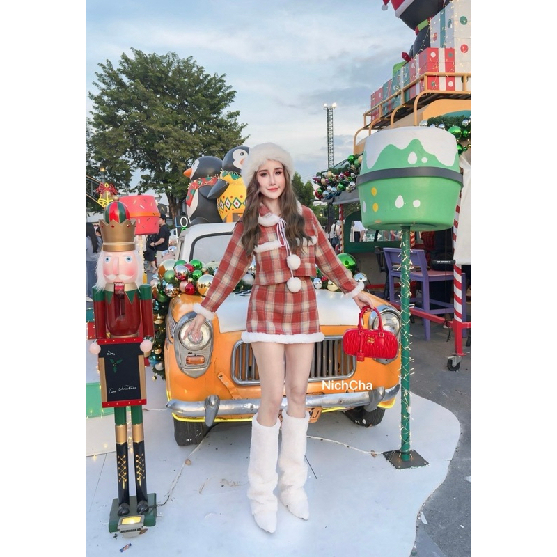 Nicha Setเสื้อแขนยาวกระดุมหน้า + กระโปรงมีซับกางเกง” คริสต์มาสนี้ต้องมีนะคะสาวๆเซตนี้ งานผ้านำเข้า