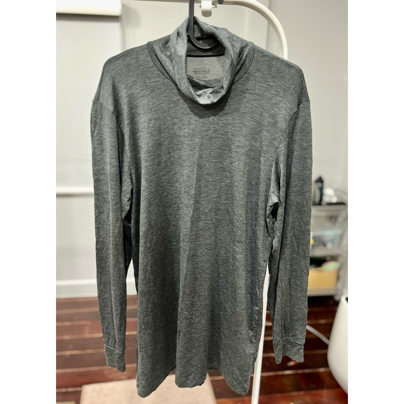 Uniqlo ยูนิโคล่ HEATTECH เสื้อยืดฮีทเทค คอเต่า ผู้ชาย size L สีเทา แขนยาว •มือสอง•