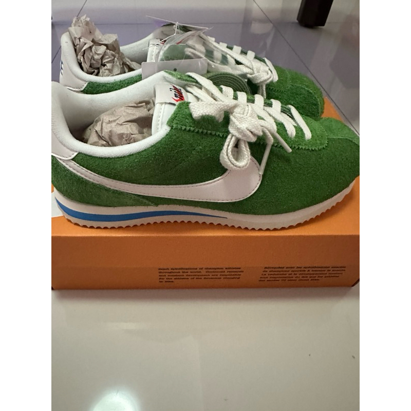 Nike cortez vintage สีเขียว 7.5US มือ1 มีป้าย