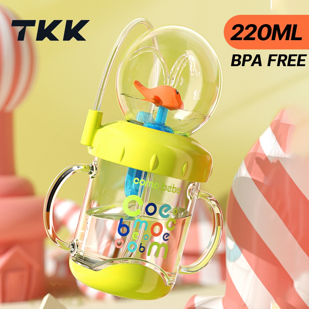 TKK ขวดน้ํา เด็ก แบบพกพา 220ml/350ml Bpa Free tritan แก้วหัดดื่ม หัดดูด สำหรับเด็ก แก้วปลาวาฬพ่นน้ำ