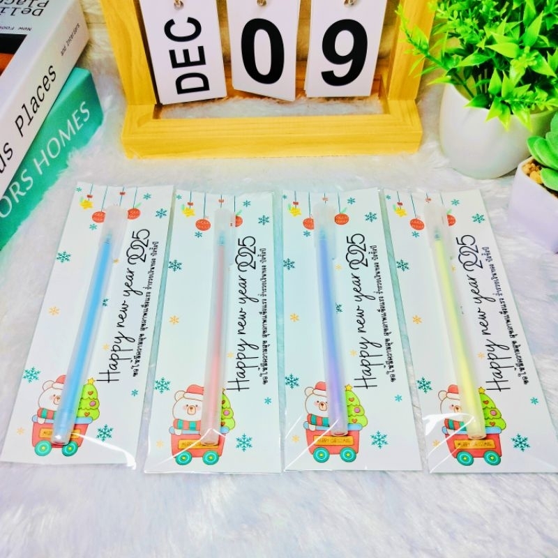 ของแจกปีใหม่ ของขวัญ ปากกาเจลหมึกดำ คละสี ราคาต่อ1ชิ้น