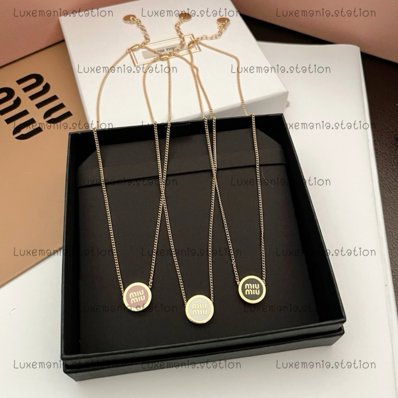 : New!! Miu Miu Necklace รับสีไหนแจ้งทางแชทนะคะ ก่อนกดสั่งรบกวนทักมาเช็คสต๊อคก่อนนะคะ
