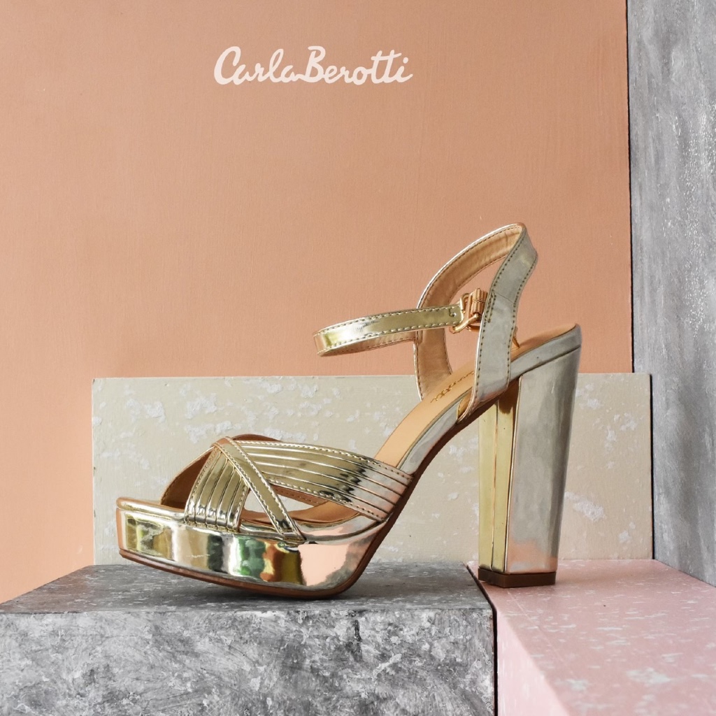 CARLA_BEROTTI รองเท้าส้นสูง รัดข้อ มีแพลทฟอร์มด้านหน้า หนังเมทัลลิค เล่นลาย สวยเท่ ส้นสูง 4.5 นิ้ว รหัส XX16