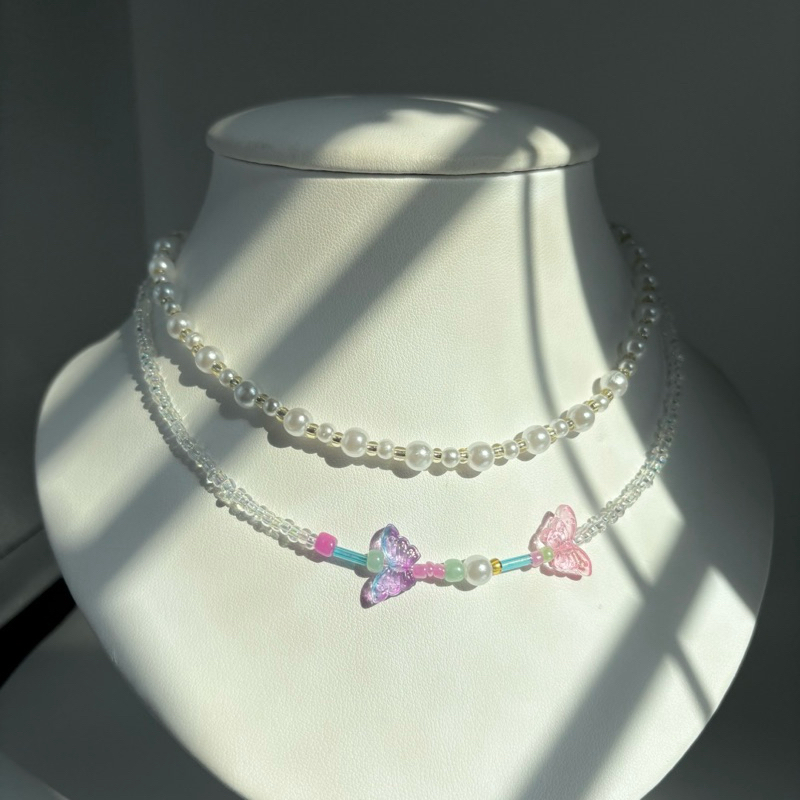 Piing me Necklace | สร้อยคอลูกปัดผีเสื้อ