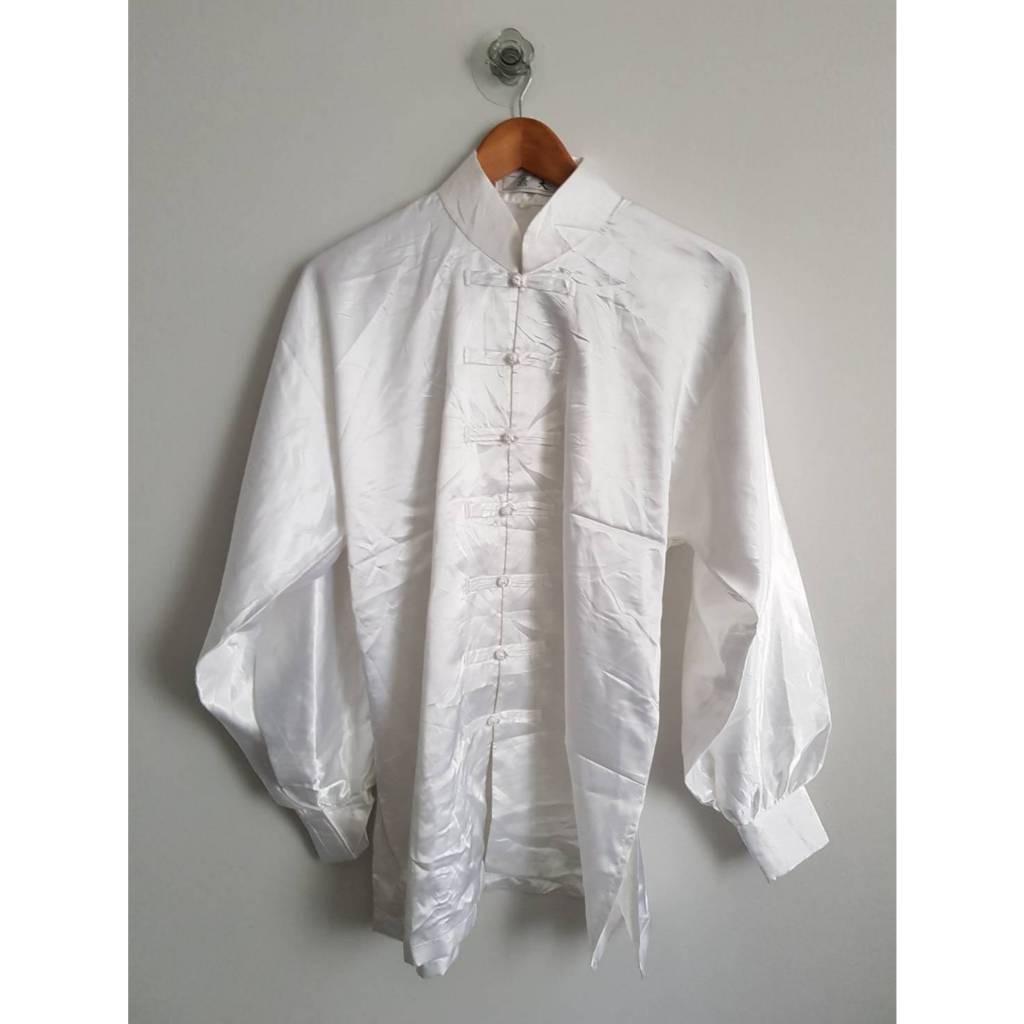 เสื้อเชิ้ตสไตล์จีนผ้าซาติน เนื้อมันเงา ช่วงแขนพอง 48*30