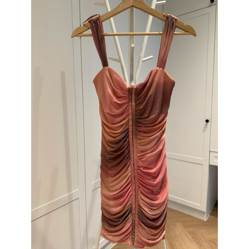 mini dress ZARA size XS เข้ารูปแต่ไม่แหนม