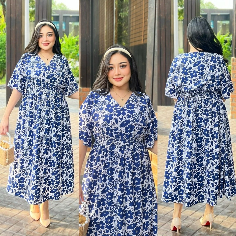 ชุดเดรสสาวอวบ ผ้าไหมอิตาลี ด้านหลังสม็อคเอว มีสายผูกมัดเข้ารูป อก40-50 นิ้ว ใส่ได้ค่ะ