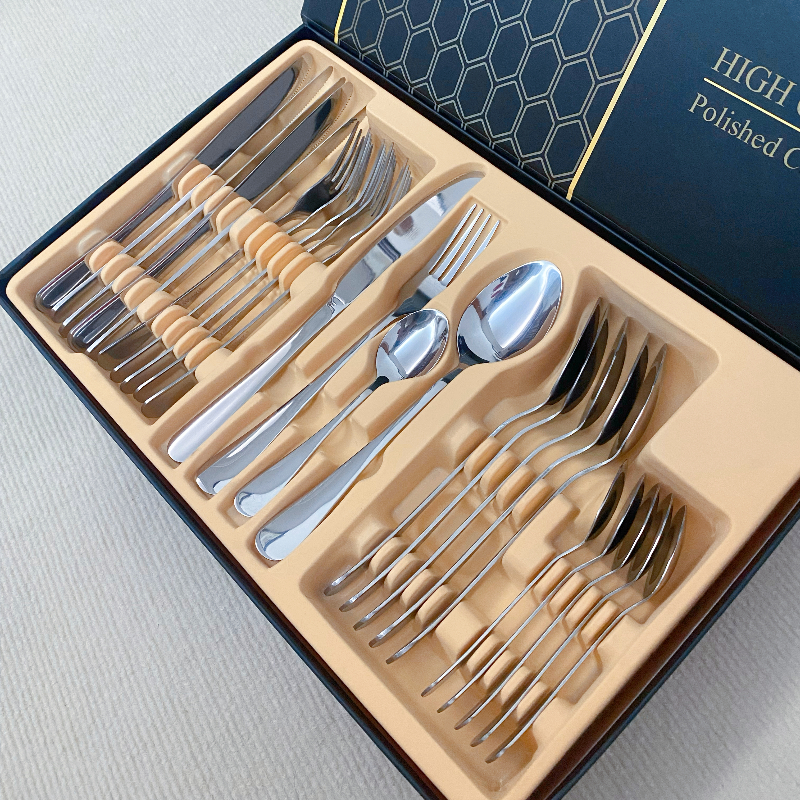 มีดสเต็กสเตนเลสและส้อม ins ชุดอาหารตะวันตกสไตล์นอร์ดิกครบชุด ชุดอาหารโปรตุเกส ชุดสี่ชิ้น มีดสเต็กระดับไฮเอนด์