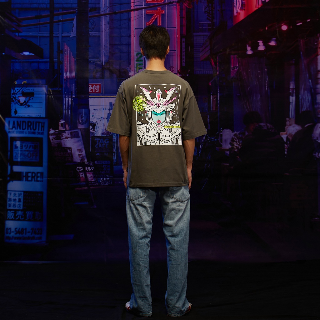 TOKIDOKI  เสื้อยืด SHINJUKU SPECTRUM