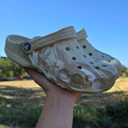 Free 2 Jibbitzs/Pair รองเท้า Classic Baya Crocs Clog หิ้วนอก ถูกกว่าshop✨(สินค้าพร้อมจัดส่งจากไทย)✨
