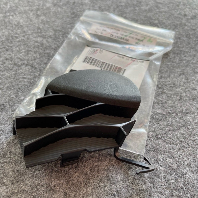 แท้ศูนย์ 💯% ฝาปิดตะขอลากรถ ฝาปิดรูลากรถ Mazda2 ปี 2009-2014 รุ่น 4 ประตู, 5 ประตู (YN-DL33-50-A11A)