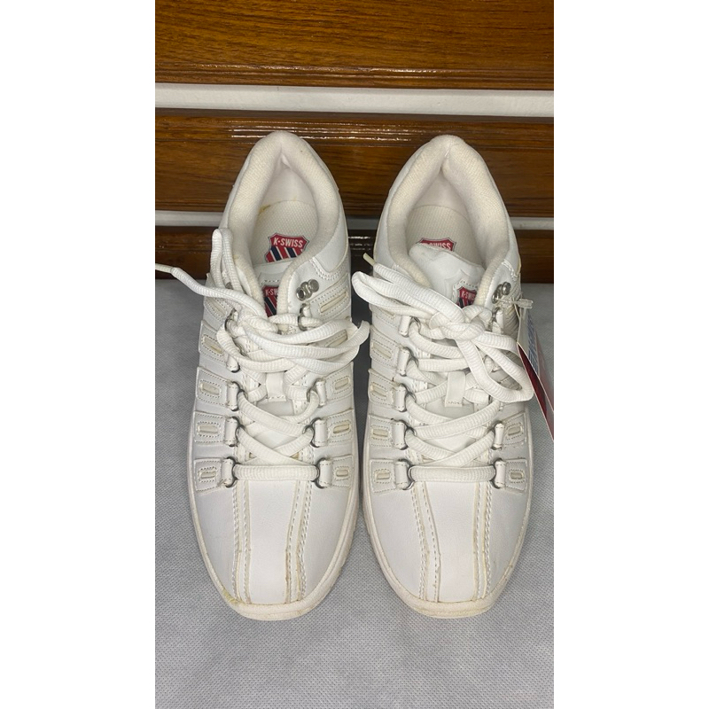 รองเท้า ยี่ห้อ K-Swiss