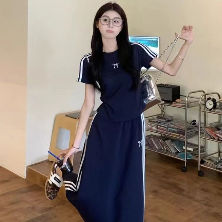 พลัสไซส์ เซ็ต2ชิ้น เสื้อ+กระโปรงยาวทางสลิม ปักลายโบว์สีขาว เนื้อผ้าใส่สบายไม่อับชื้น ชุดเดรสแฟชั่นผู้หญิง เดรสสาวสาวอวบ