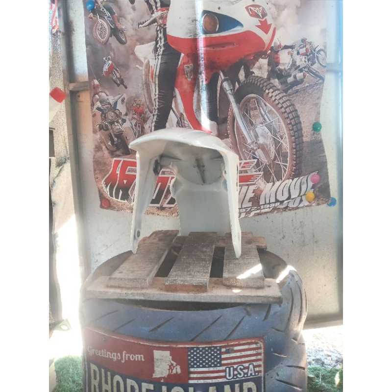 อะไหล่มอไซมือสองมือ2ชุดสีmsx sfสีขาวมุขแท้มือ2ส่งแฟลชหรือspxนะบังโคนหน้าmsx sfแท้