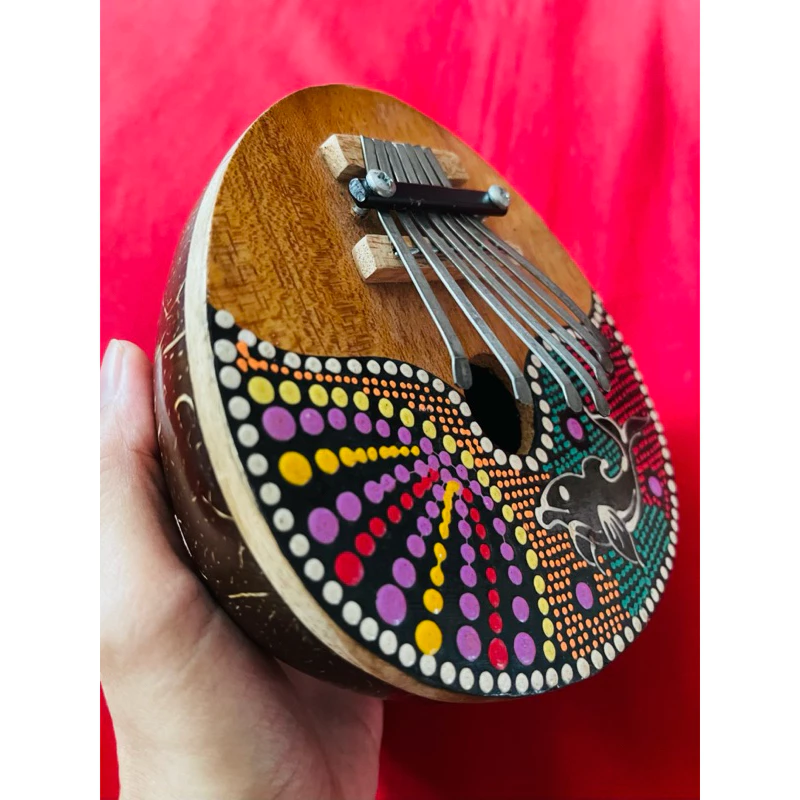 เครื่องดนตรี Kalimba 7 คีย์ ลายแมนดาล่า ปลาโลมา thumbnail 4