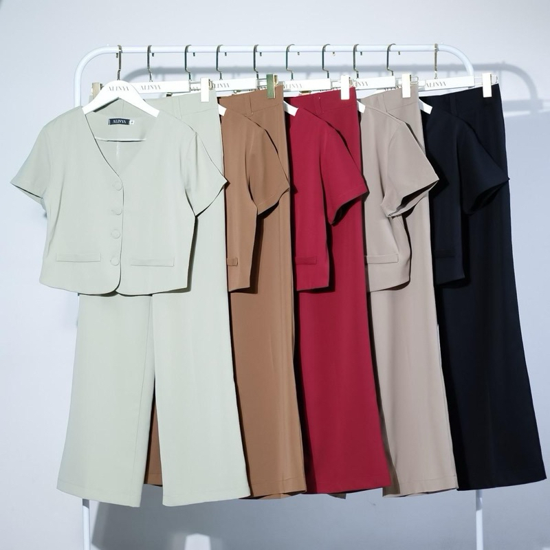 L123 | Lily set (ชุดเซตขายาว กระดุมปั้ม)