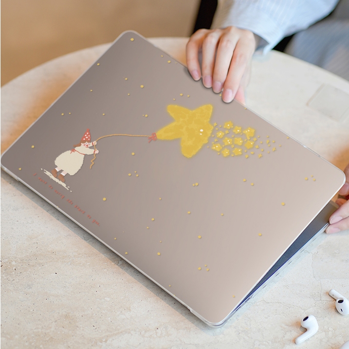 Shesell พร้อมส่ง✨เคส macbook(ผิวด้าน)สาวจับดาว A3240 Air13/15 Pro13 M1/M2/M3 เคสสำหรับแมคบุ๊คใสA2338