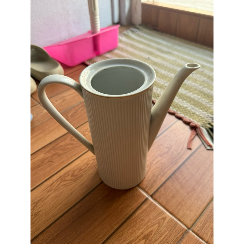 กาน้ำชา Royal Porcelain ตรา รอยัลพลอซเลน