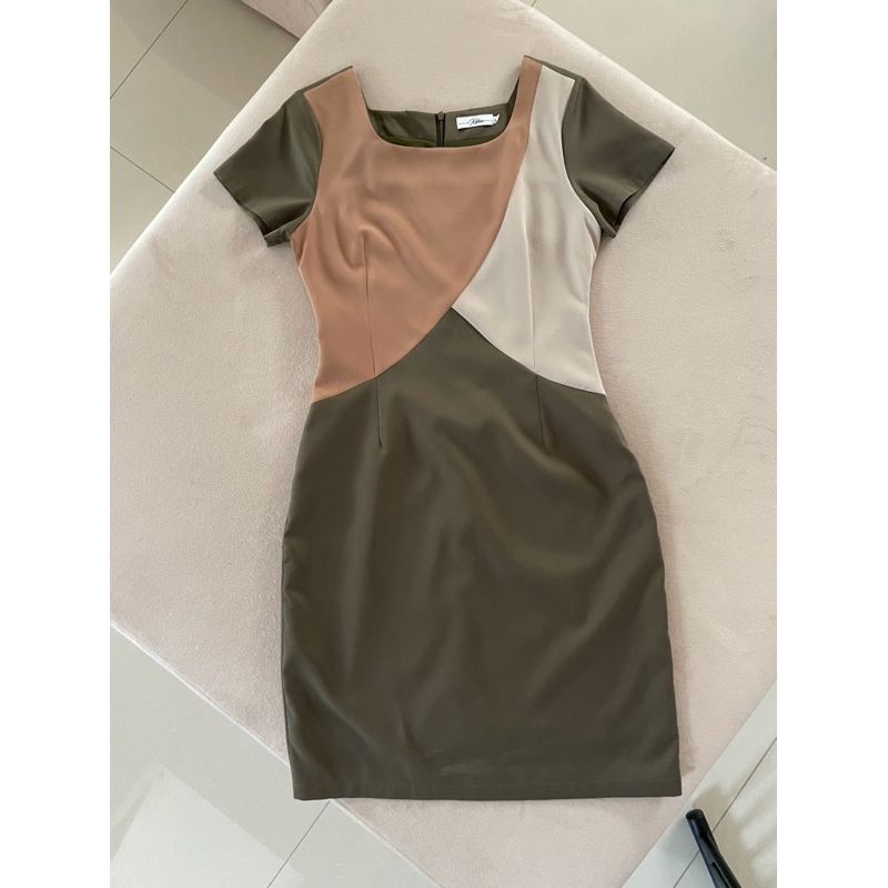 [มือสอง] เดรสทำงาน สีเขียวขี้ม้า Kalisa brand 🍏💫