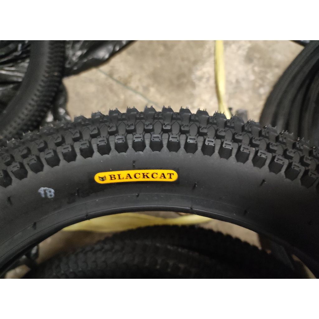 ยางจักรยานเด็ก จักรยาน BMX  20 นิ้ว หน้าใหญ่ มีทั้งยางนอกขนาด 20 x 2.35 ยางในจุ๊บตรงขนาด 20 x 2.125 - 2.4