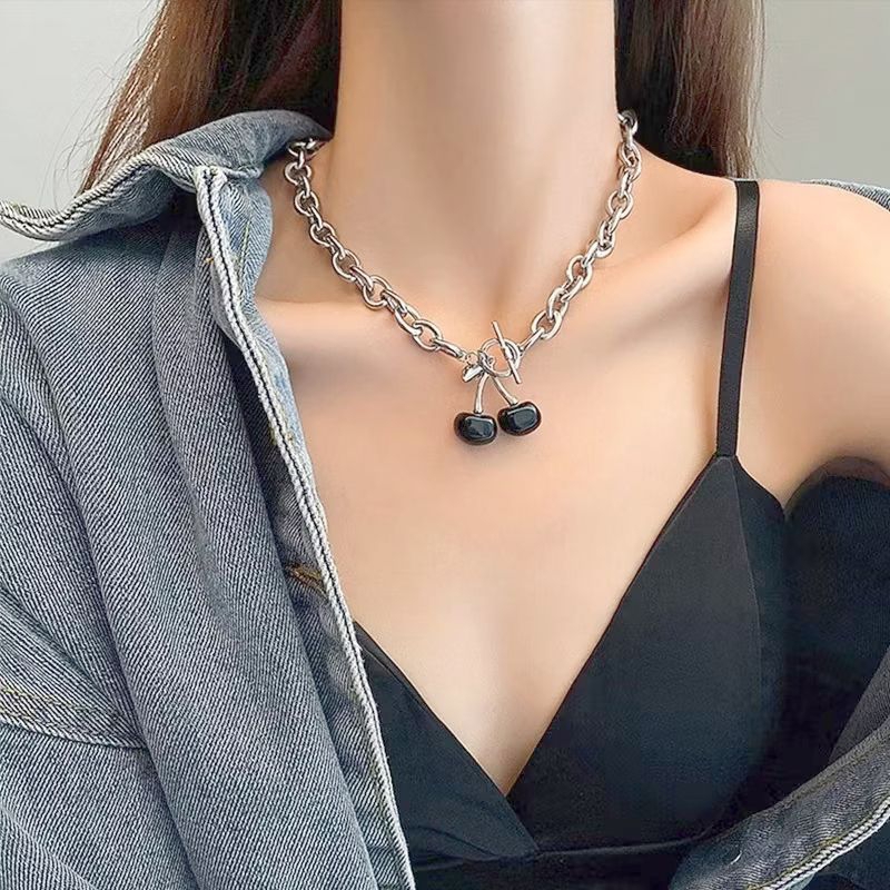 🍒สร้อยคอและสร้อยข้อมือเชอร์รี่สีดำสุด Cool ครบ Set 😎สาวๆสาย Dark ห้ามพลาด!!นะจ๊ะ😘 - รูปที่ 3