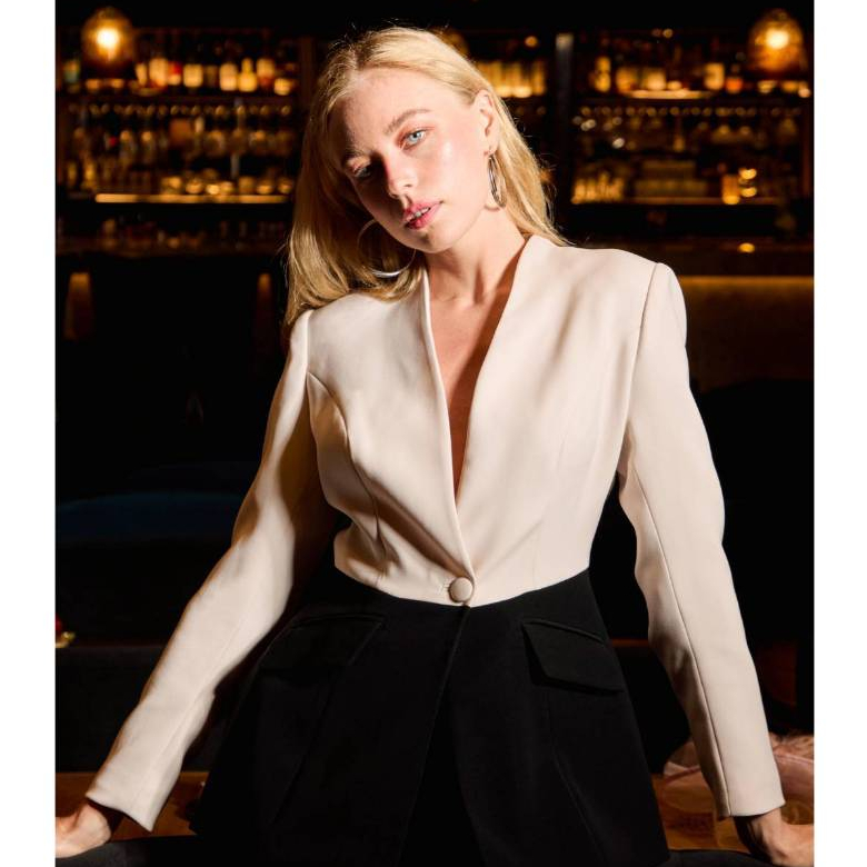 WEEYA CHAYA TWO-TONE BLAZER เบลเซอรแขนยาวตัดต่อสี