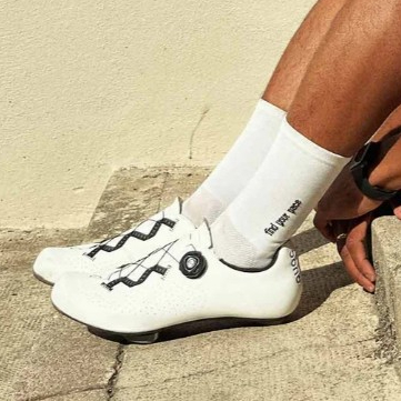 รองเท้า QUOC ESCAPE ROAD WHITE รองเท้าปั่นจักรยาน