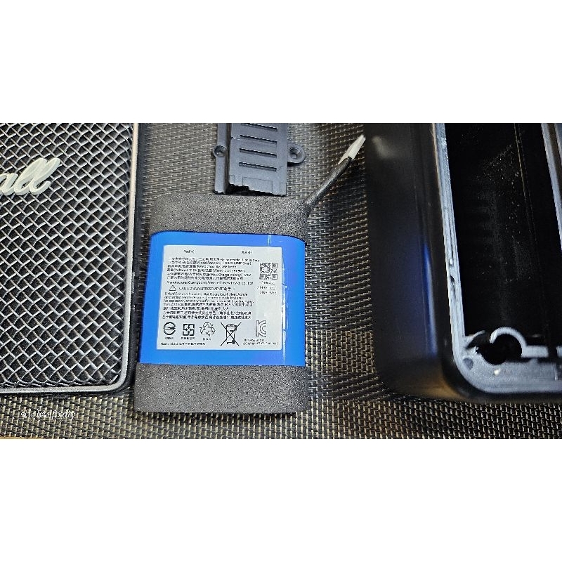 แบตเตอรี่่ Marshall stockwell 2 รุ่นแรกโลโก้ขาว แบตก้อนใหญ่ 3 เชลล์ 10.8V