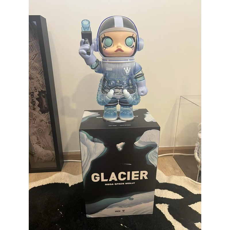 แกะตัวนอนตู้ ไม่มีตำหนิ MEGA SPACE MOLLY 400% GLACIER