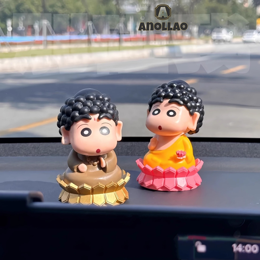 พระพุทธรูปขนาดเล็กประดับใหม่ พระพุทธรูปเครยอนชินจังรูปน่ารักเครื่องประดับรถยนต์รุ่นไวนิลขนาดเล็กเครื่องป ✨Anollao
