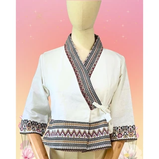 เสื้อผ้าฝ้าย เสื้อพื้นเมือง เจ้านางลายไทยสีขาว