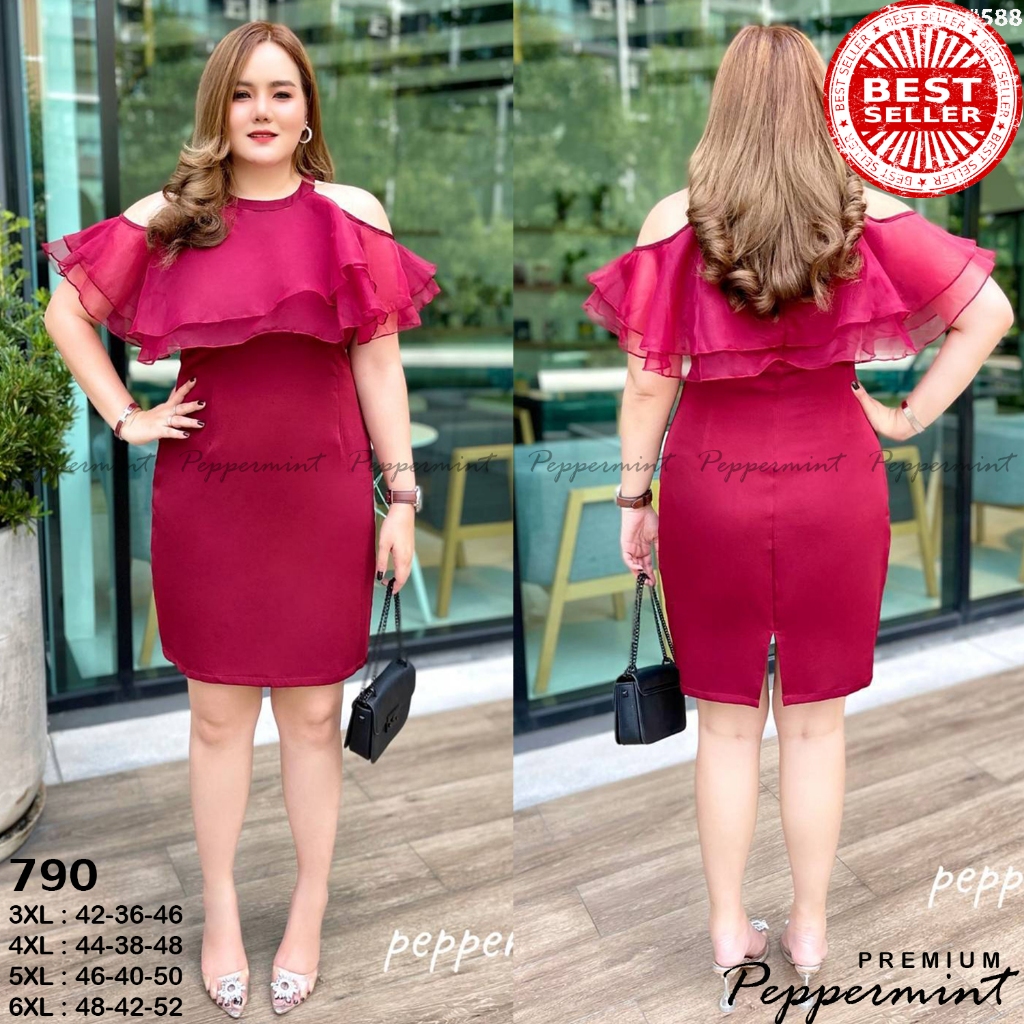 งานป้ายพรีเมียม นำเข้า เดรสสาวอวบ เว้าไหล่ แขนแต่งระบายผ้าออแกนดี้ Peppermint Plus size (588 A)