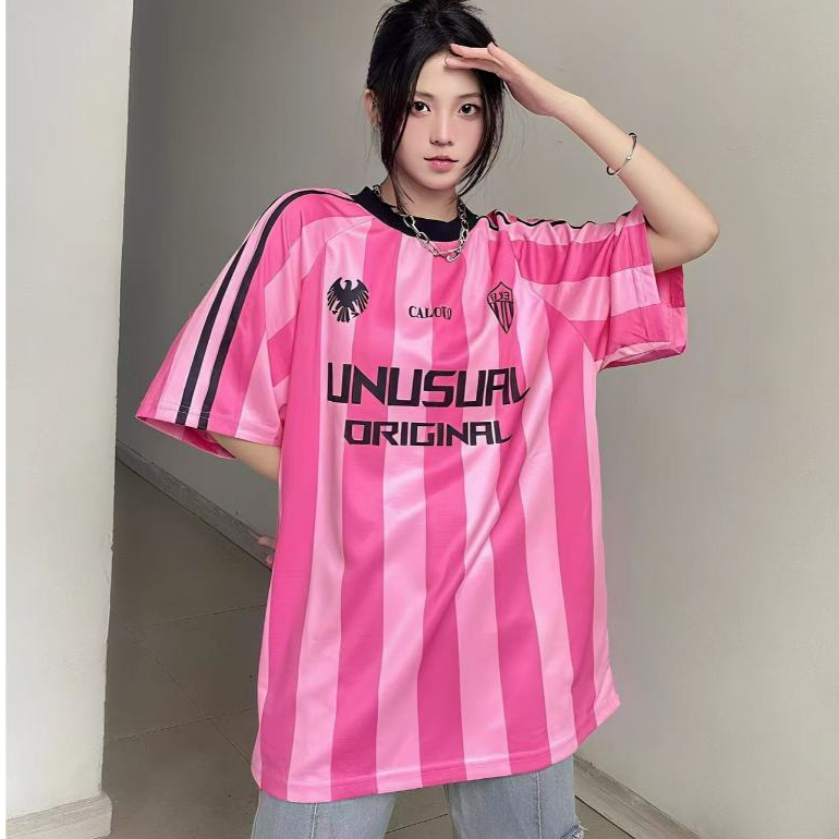 fashiongirl1688 เสื้อยืดผุ้หญิง แขนสั้น คอกลม ลายสกรีน แบบเท่ๆ สีเทา / สีชมพู แจ๋มว้าว เริศสุด