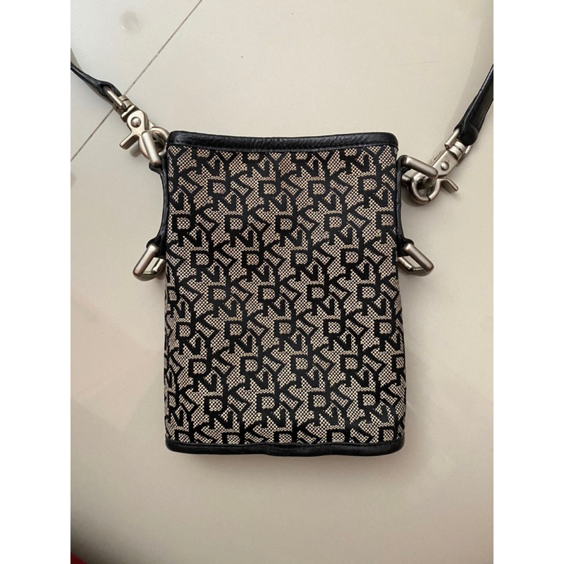 กระเป๋า DKNY Crossbody Bag