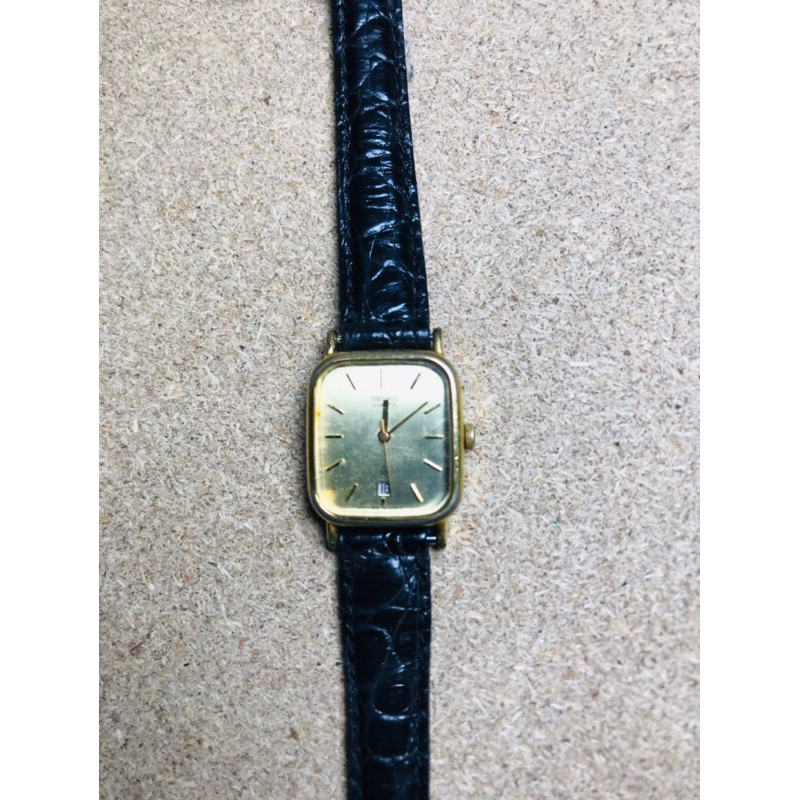Seiko SGP Japan Retroงานเก่าของแท้ญี่ปุ่นระบบคอวทซ์ เดินได้ปกติ หน้าปัด สูง 2.5cm. กว้าง 2 cm.ความยา